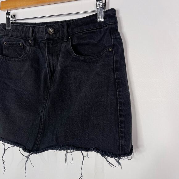 Zara TRF Small Washed Black Gray Denim Mini Skirt Raw Fray Hem Cotton Distressed - Picture 3 of 8